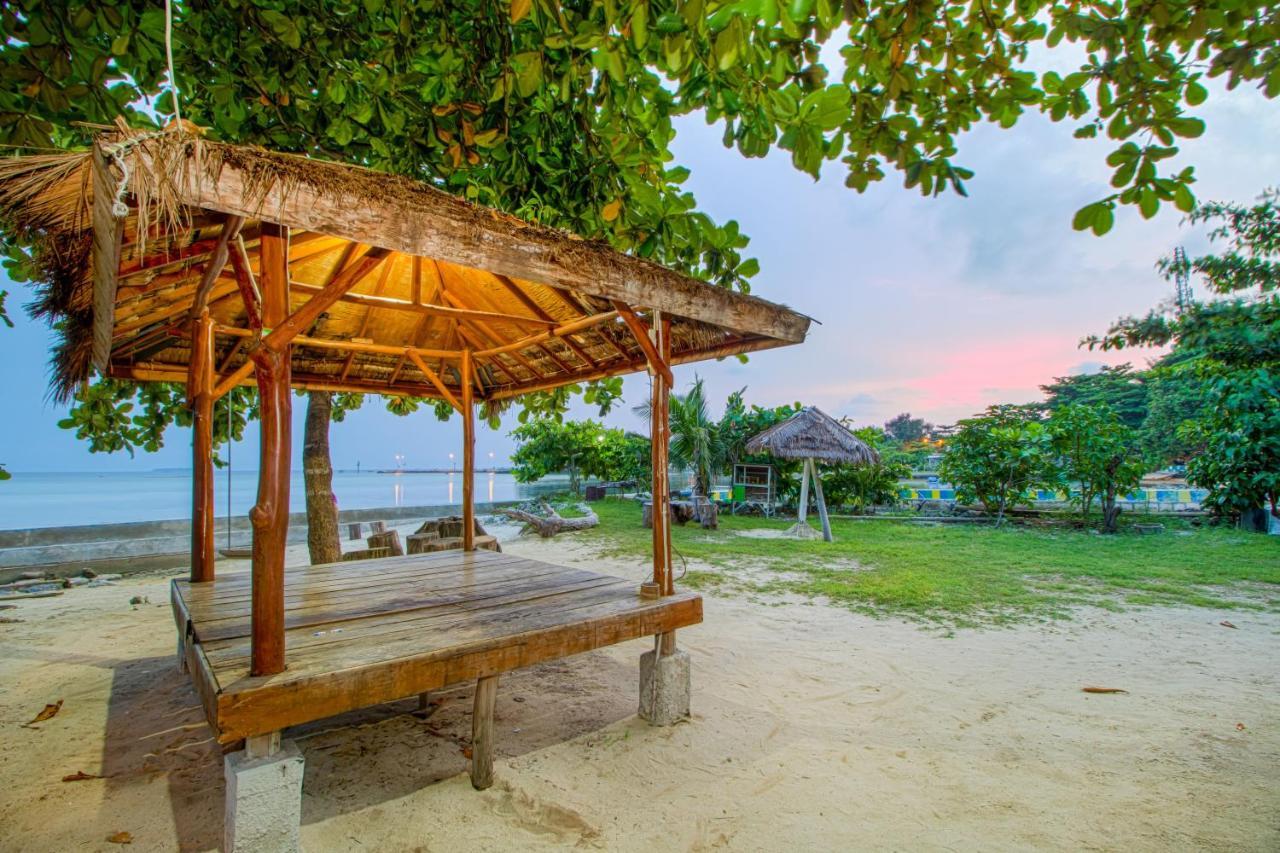 Guerilla Dive Lodge Pulau Pari Cakarta Dış mekan fotoğraf